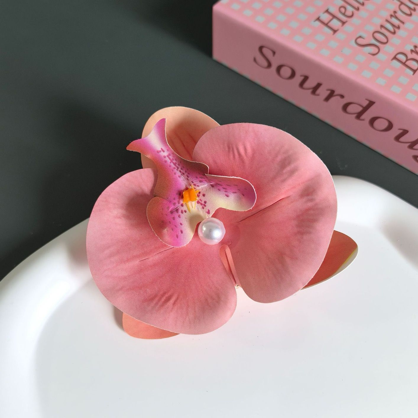 Beach essential orchid Hairclip- peachy pink - Image 2