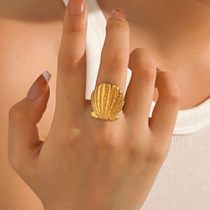Shell Yeah! Gold Ring