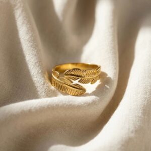 Leafy Silhouette Ring