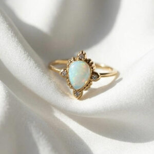 Audrey Vintage Ring