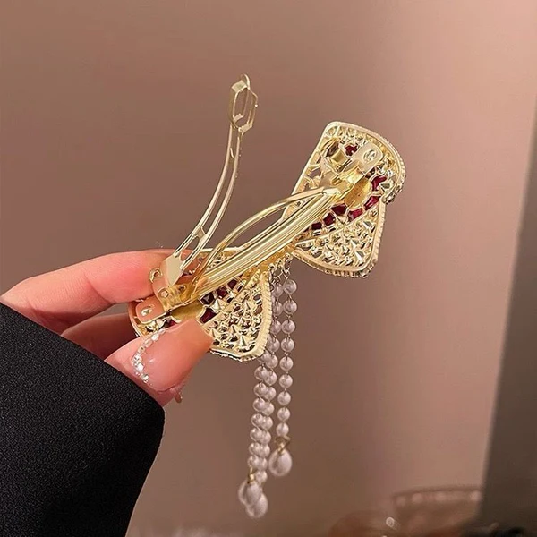 Bow & Roses Dangling Pearls Hair Clip - Image 4