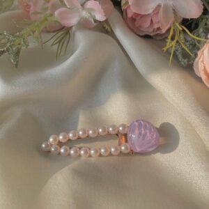 Lady of the Beach! Hair Clip