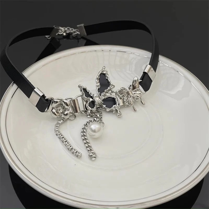 Bad girl Butterfly Necklace - Image 4