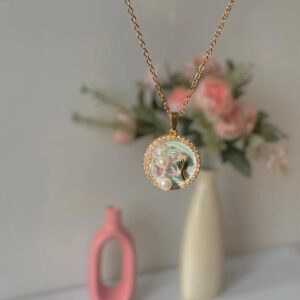 Floral Secret Vintage Necklace