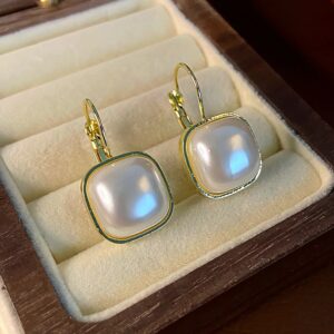 The Duchess Pearls! Earrings
