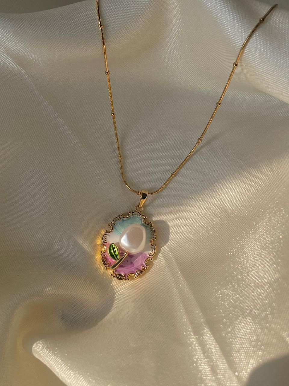 Blooming in Ombre! Necklace - Image 2