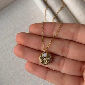 Gloria Old Money Celestial Necklace
