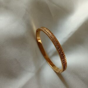 Classy n composed! Bracelet