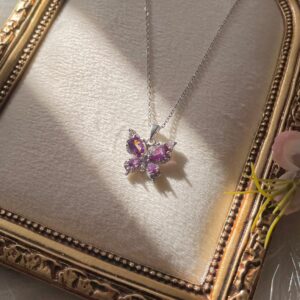 Flutter Gleaming Glow Necklace