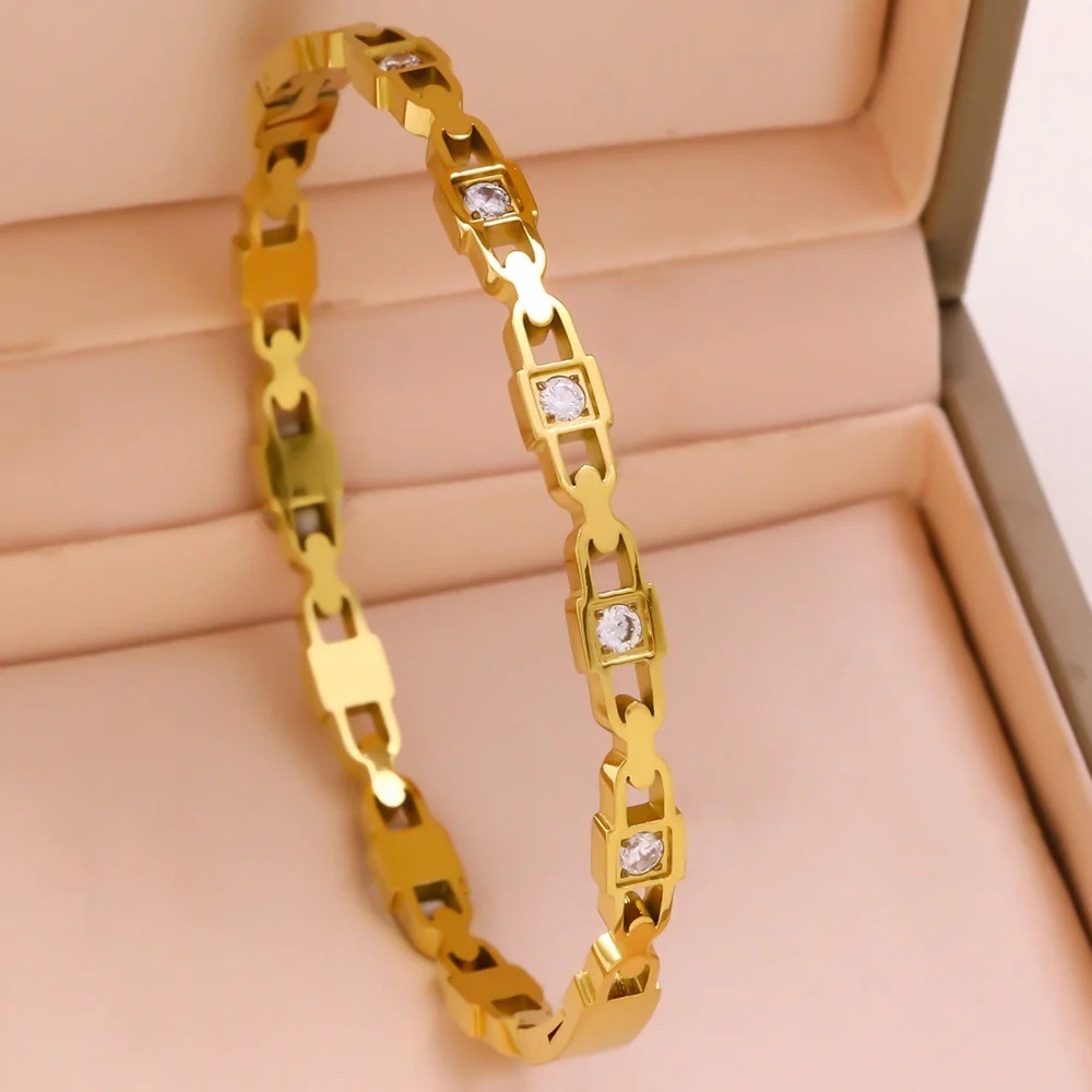 Rhinestone Luminance Gold Bracelet - Image 2