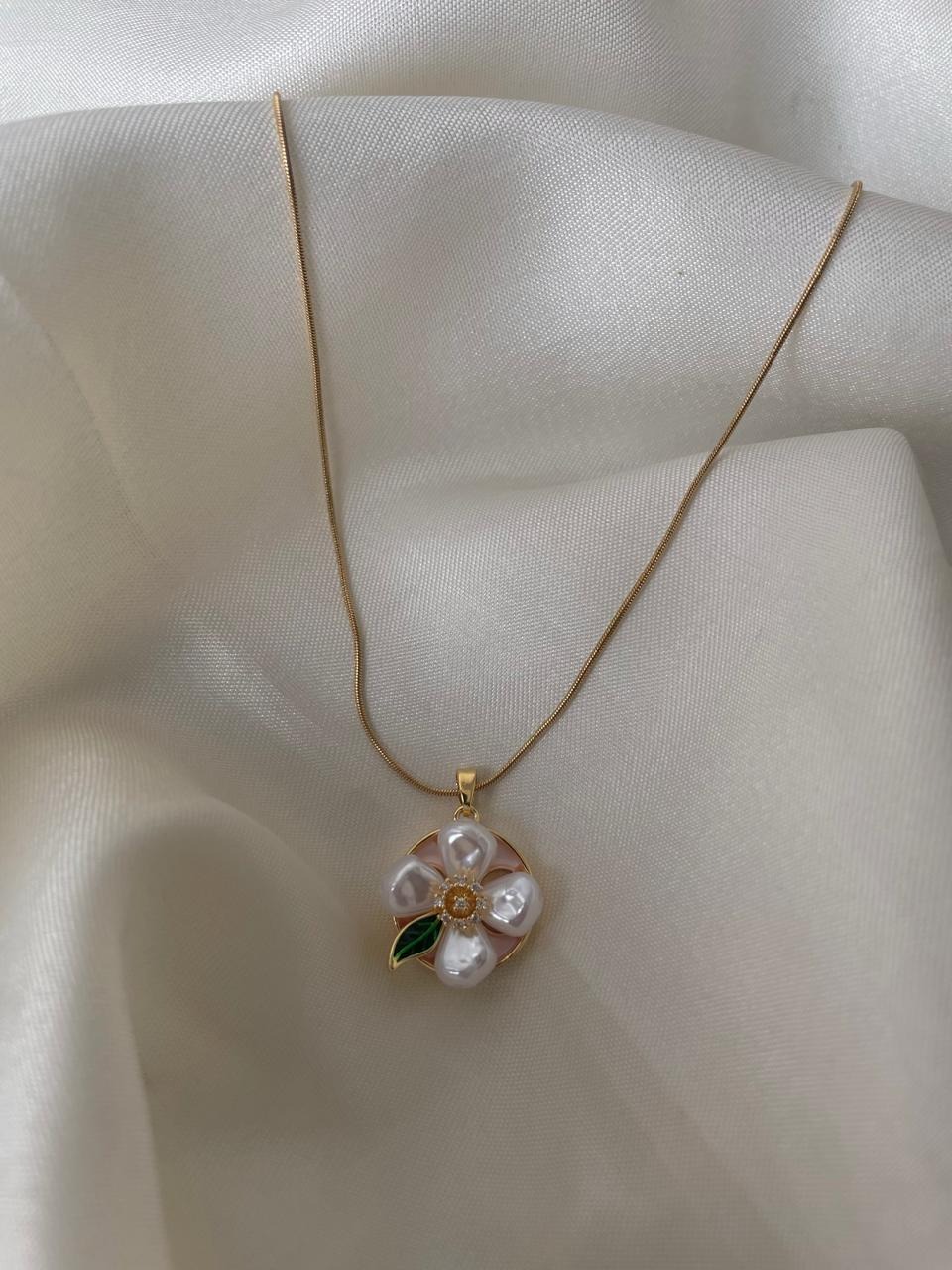 Daisy Dreamfair Necklace - Image 2