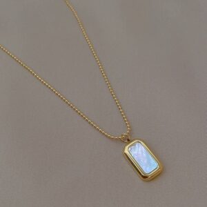 Lustrous Echo Necklace