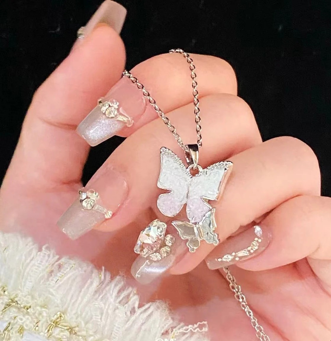 Snow White Flutter Necklace