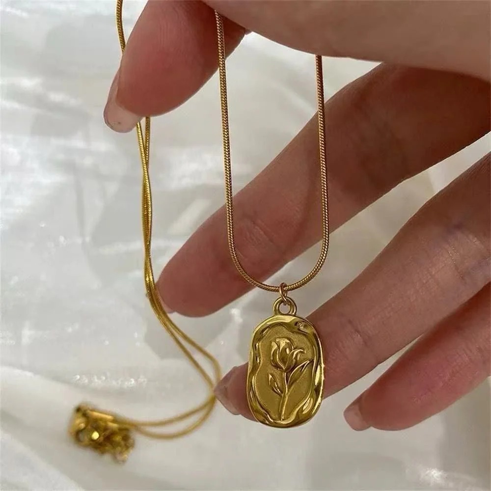 Golden Eden Necklace - Image 3