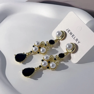 Noir Royale Pearl Earrings