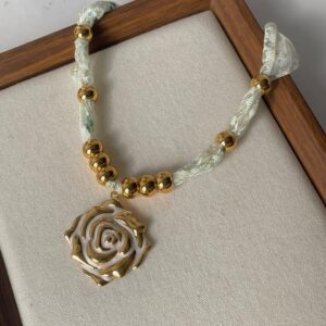 Allured by Rose! Ribbon Necklace