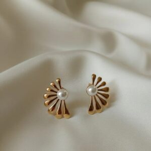 Bare Minimum Pearl Earrings