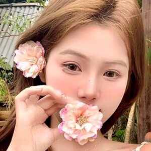 She’s blushing! Flower Hair Clip