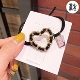 KOREAN GEOMETRIC HAIRTIES- black heart
