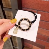 KOREAN GEOMETRIC HAIRTIES - black round