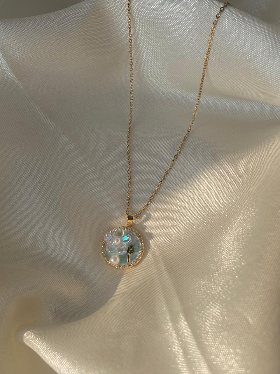 Floral Secret Vintage Necklace - Image 2