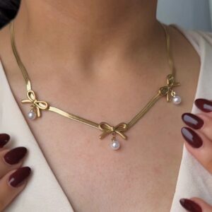 Dramatic Pearl-Bow Necklace