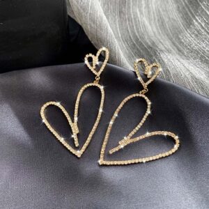 DAZZLING HEARTS KOREAN EARRINGS