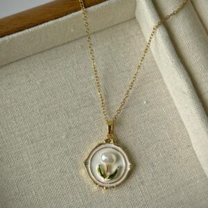 Victorian Meadow Vintage Necklace