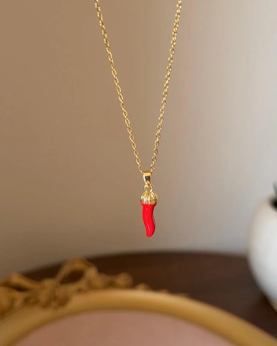 Spicy Chilli Necklace - Image 2