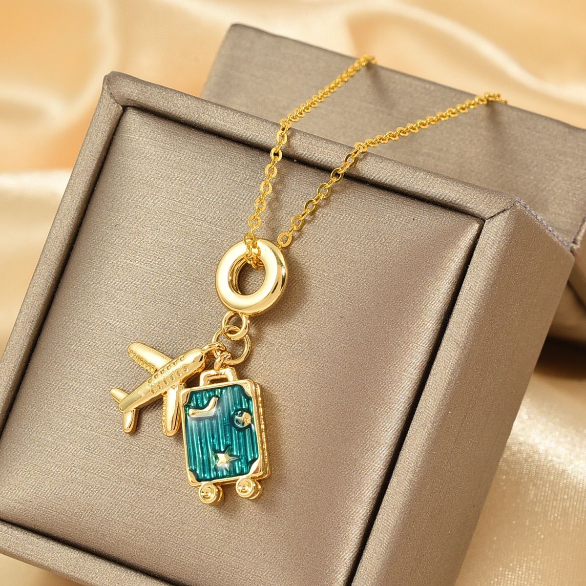 Turquoise Take-off Necklace - Image 3