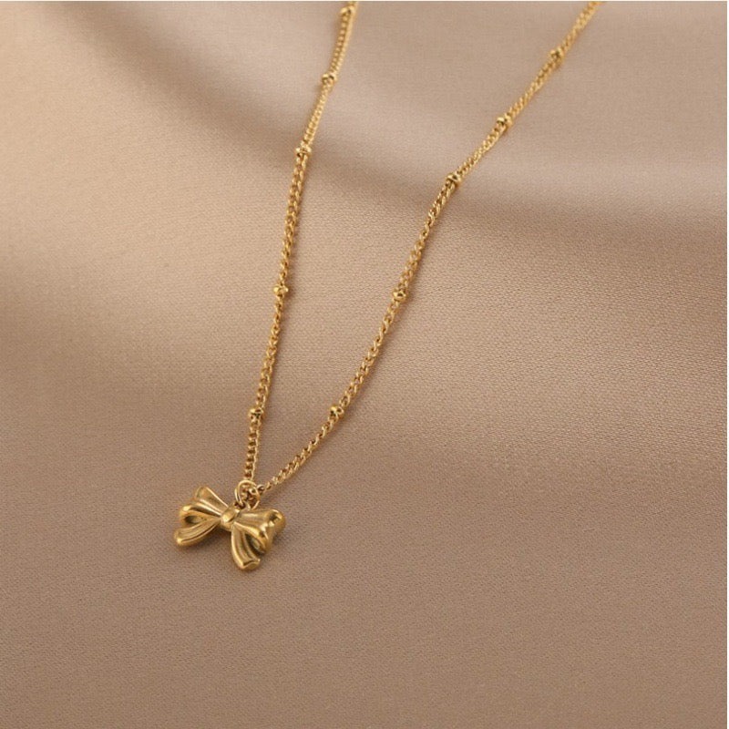 Clean Girl Era Bow Necklace - Image 6