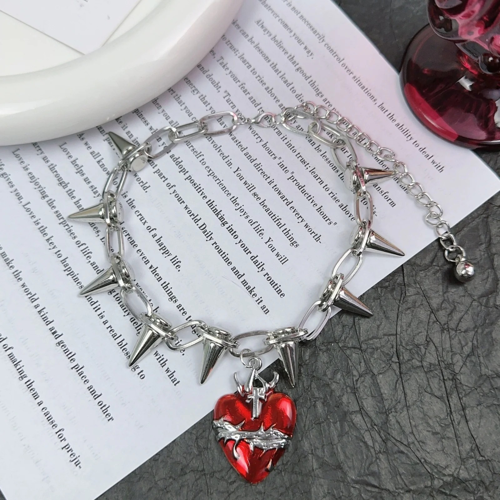 Crimson Thorns Heart Necklace - Image 2