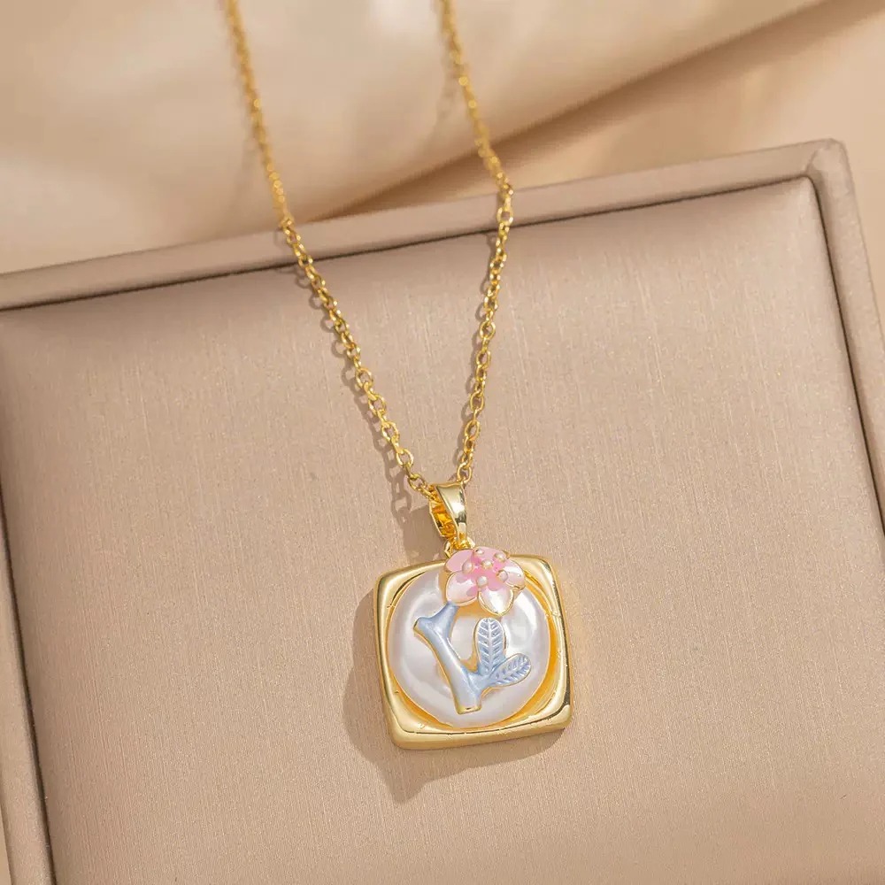 Blushing Bloomingdale Vintage Necklace - Image 2
