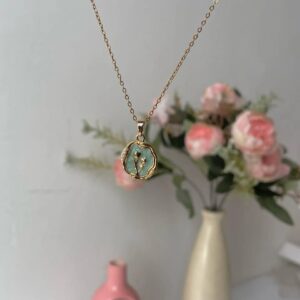 Victorian Delicacy Vintage Necklace