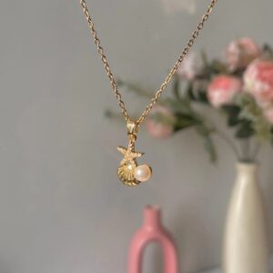Spellbound Shore Necklace