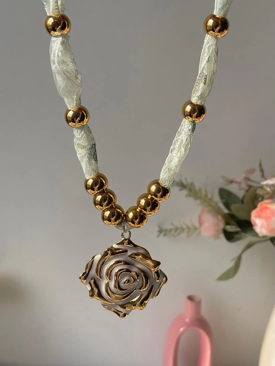 Allured by Rose! Ribbon Necklace - Image 2