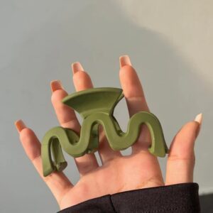 Wavy Hair Claw- green