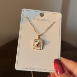 Ivory Willow Vintage Necklace