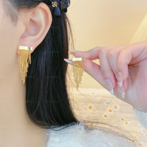 It’s raining gold! Earrings
