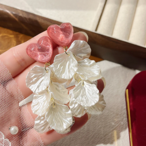 Heart of Haze Earring