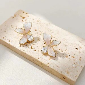 Delulu Butterfly Earrings- pink
