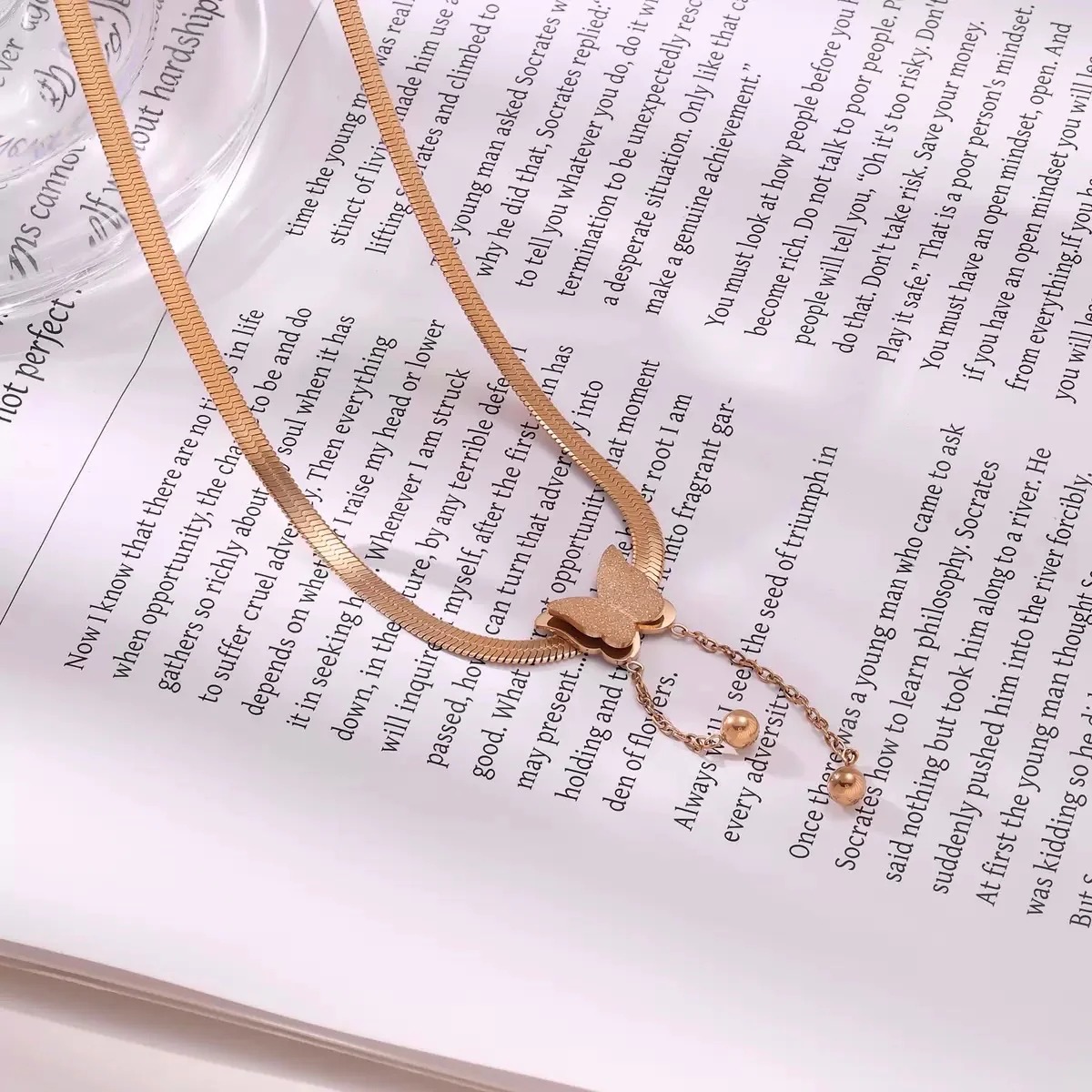 Amber Flutter Chunky Necklace - Image 4