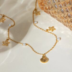 Island Girly Pearl Necklace