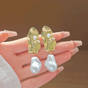 Hammered Pearly Statement Earrings