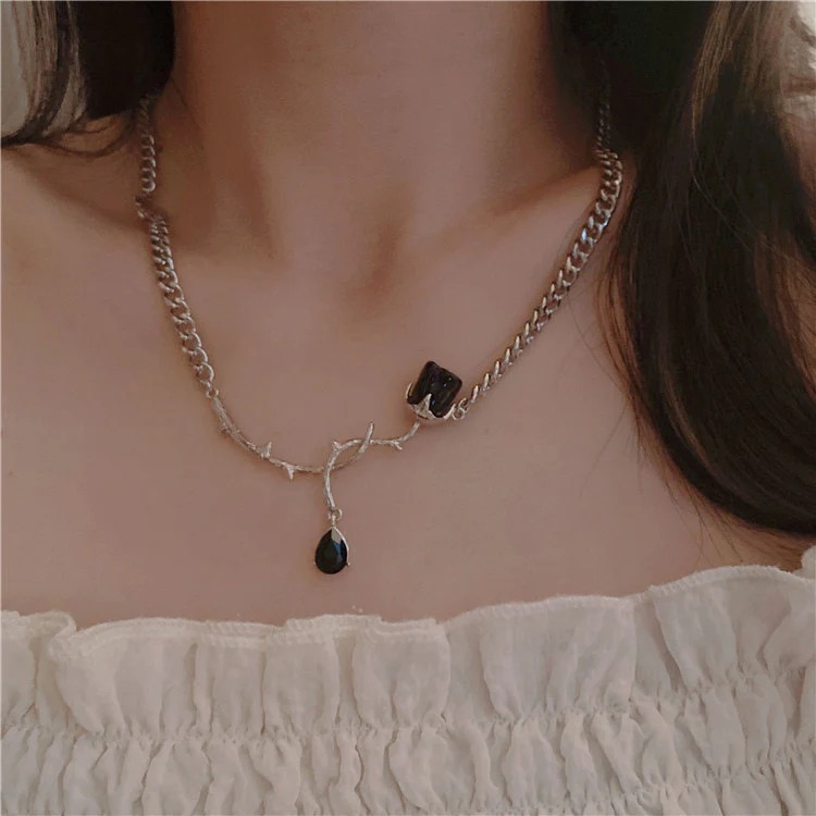 Rose of the Twilight Necklace - Image 6
