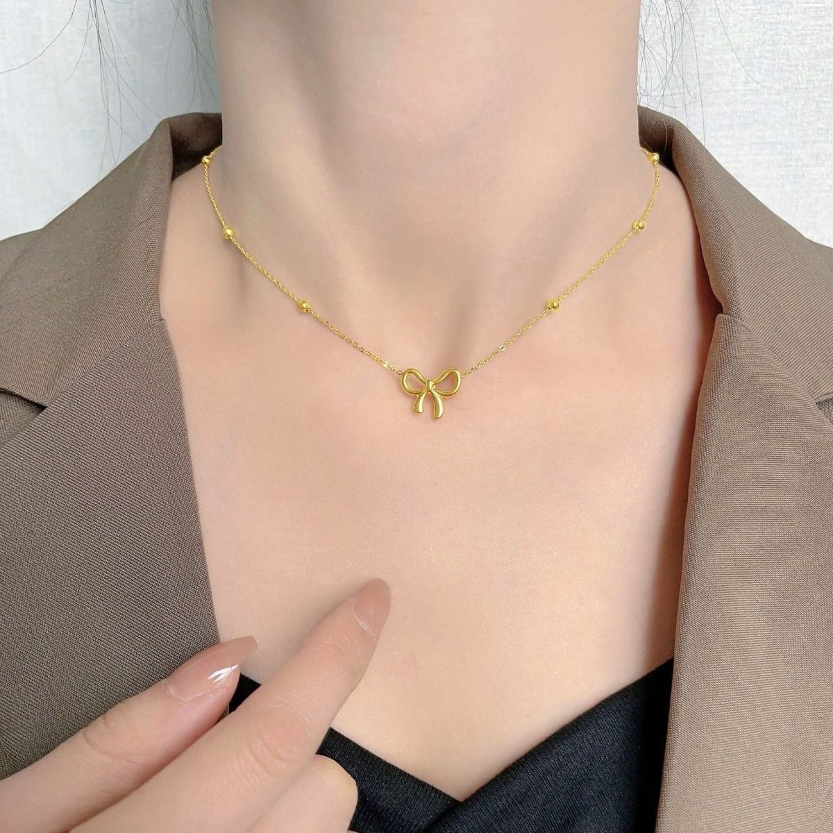Cute Bow Necklace - Image 4