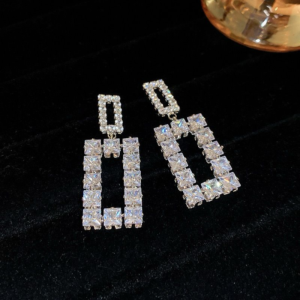 Drama Queen Earrings